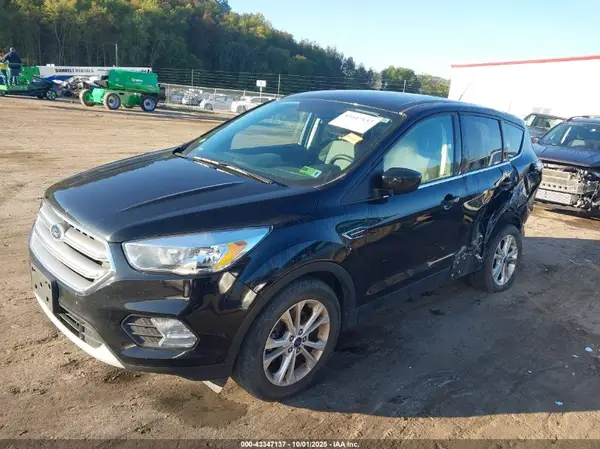 1FMCU0GD2HUC47921 2017 FORD ESCAPE - Image 2