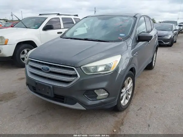 1FMCU0GD2HUC48843 2017 FORD ESCAPE - Image 2