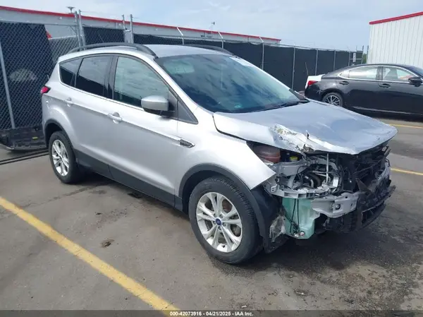 1FMCU0GD2HUC63942 2017 FORD ESCAPE - Image 1