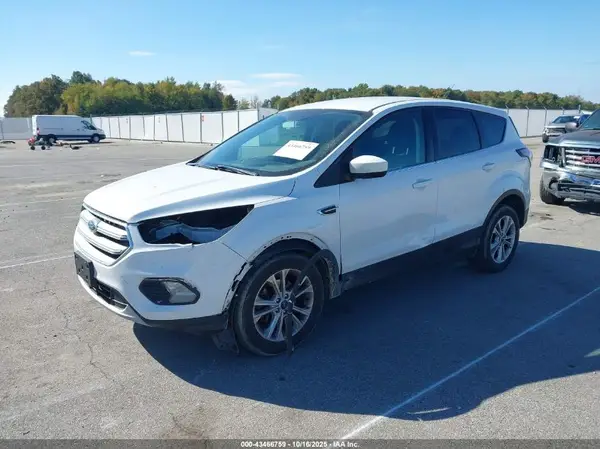 1FMCU0GD2HUC68462 2017 FORD ESCAPE - Image 2