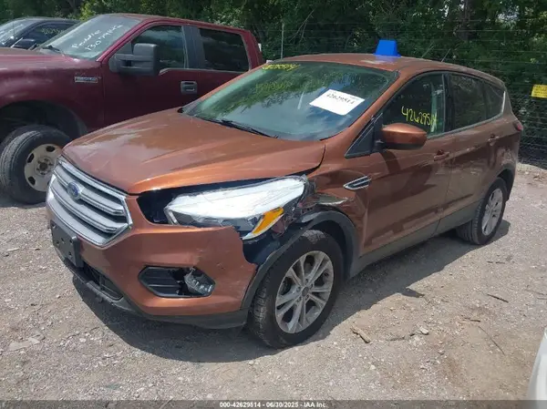 1FMCU0GD2HUC75279 2017 FORD ESCAPE - Image 2