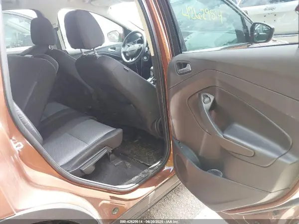 1FMCU0GD2HUC75279 2017 FORD ESCAPE - Image 8