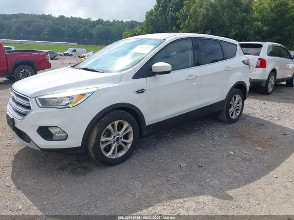 1FMCU0GD2HUC75704 2017 FORD ESCAPE - Image 2