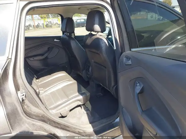 1FMCU0GD2HUC80708 2017 FORD ESCAPE - Image 8