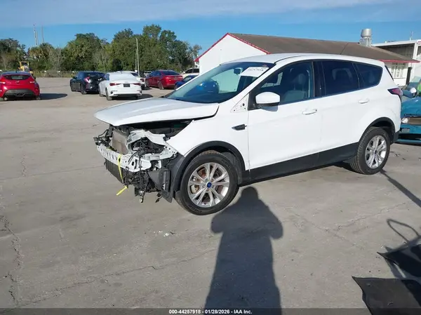 1FMCU0GD2HUC98769 2017 FORD ESCAPE - Image 2