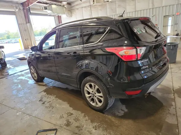 1FMCU0GD2HUD09446 2017 FORD ESCAPE - Image 2