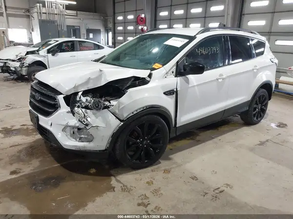 1FMCU0GD2HUD12024 2017 FORD ESCAPE - Image 2
