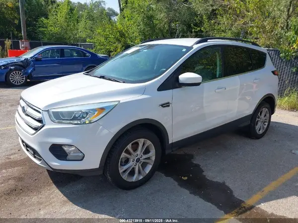1FMCU0GD2HUD17837 2017 FORD ESCAPE - Image 2