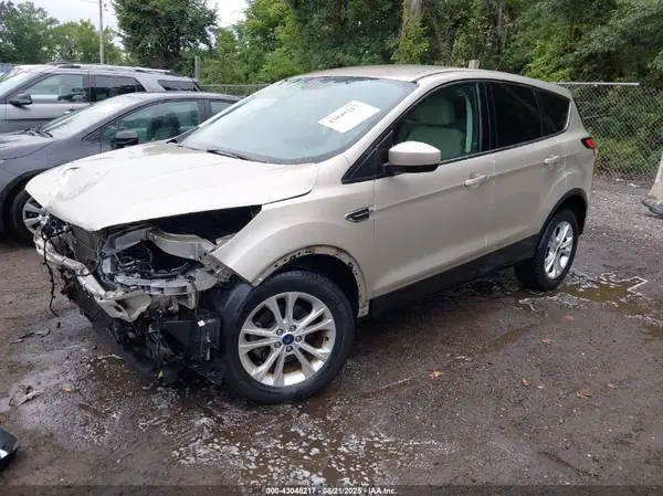 1FMCU0GD2HUD25257 2017 FORD ESCAPE - Image 2