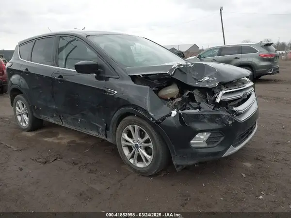 1FMCU0GD2HUD51762 2017 FORD ESCAPE - Image 1