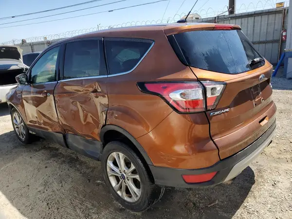 1FMCU0GD2HUD59358 2017 FORD ESCAPE - Image 2