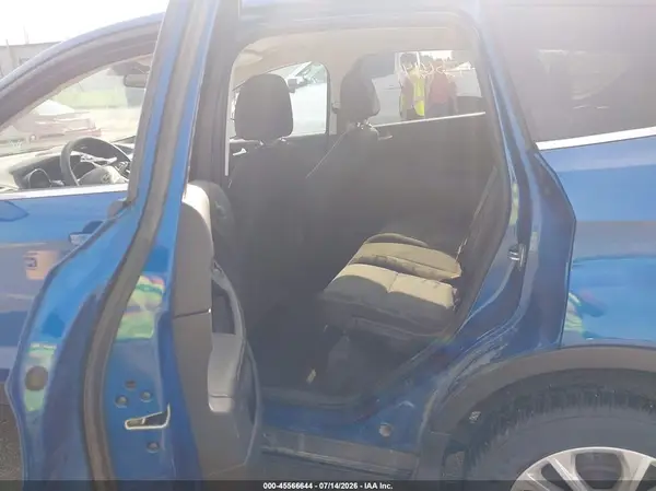1FMCU0GD2HUD74636 2017 FORD ESCAPE - Image 8