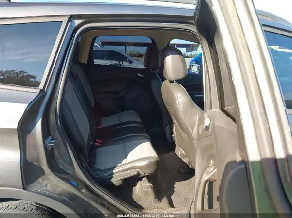 1FMCU0GD2HUD76032 2017 FORD ESCAPE - Image 8