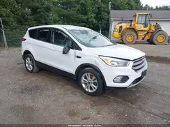 1FMCU0GD2HUD85992 2017 FORD ESCAPE