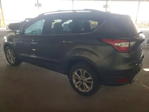1FMCU0GD2HUD92750 2017 FORD ESCAPE - Image 2