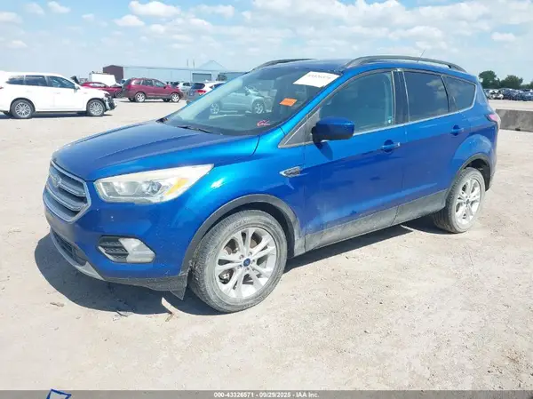 1FMCU0GD2HUD94711 2017 FORD ESCAPE - Image 2