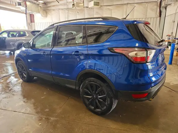 1FMCU0GD2HUD97138 2017 FORD ESCAPE - Image 2