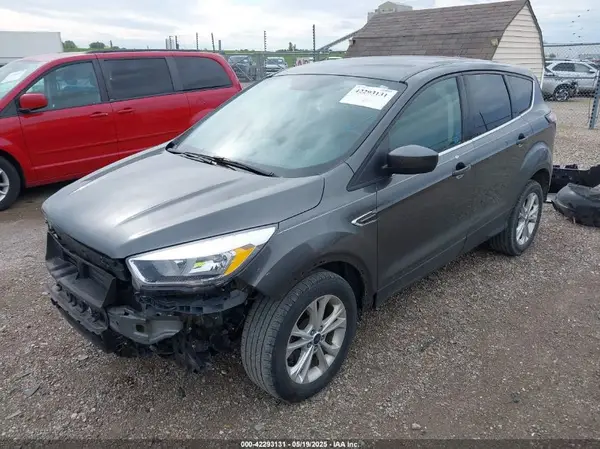 1FMCU0GD2HUE45561 2017 FORD ESCAPE - Image 2