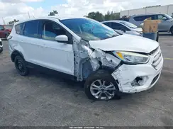 1FMCU0GD2HUE64806 2017 FORD ESCAPE