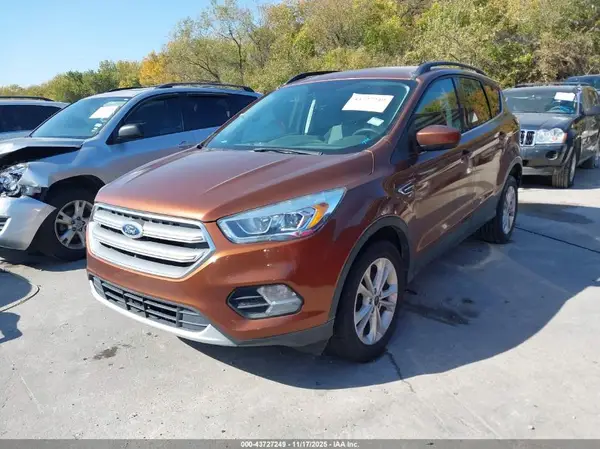 1FMCU0GD2HUE69097 2017 FORD ESCAPE - Image 2