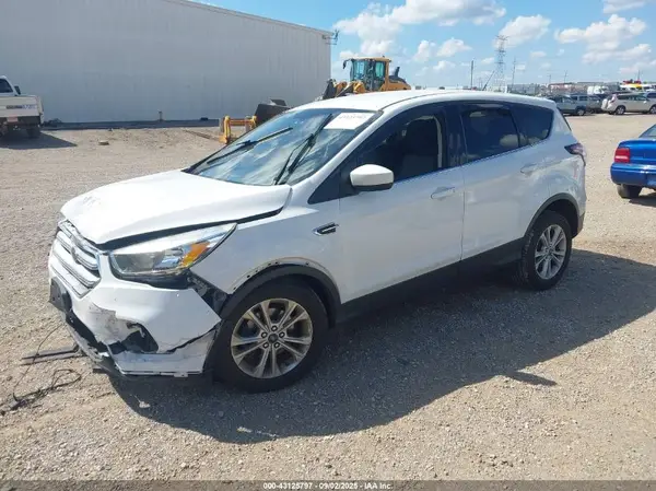 1FMCU0GD2HUE77068 2017 FORD ESCAPE - Image 2
