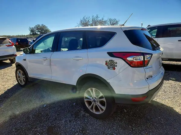 1FMCU0GD2HUE86451 2017 FORD ESCAPE - Image 2