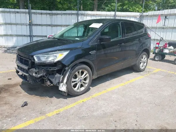 1FMCU0GD2HUE93139 2017 FORD ESCAPE - Image 2