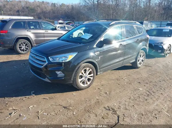 1FMCU0GD2JUA06804 2018 FORD ESCAPE - Image 2