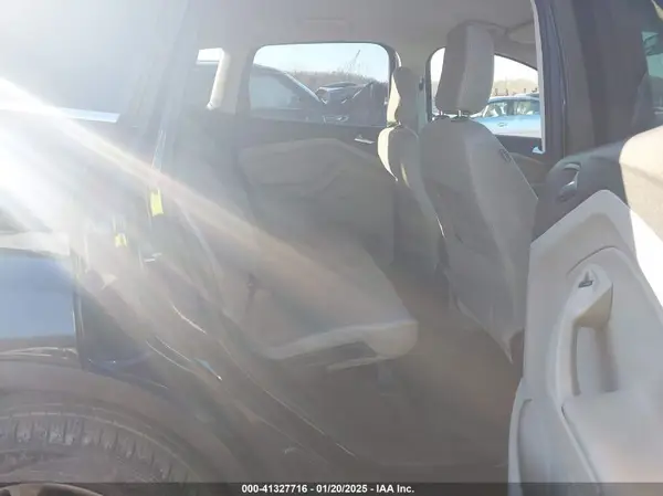 1FMCU0GD2JUA06804 2018 FORD ESCAPE - Image 8