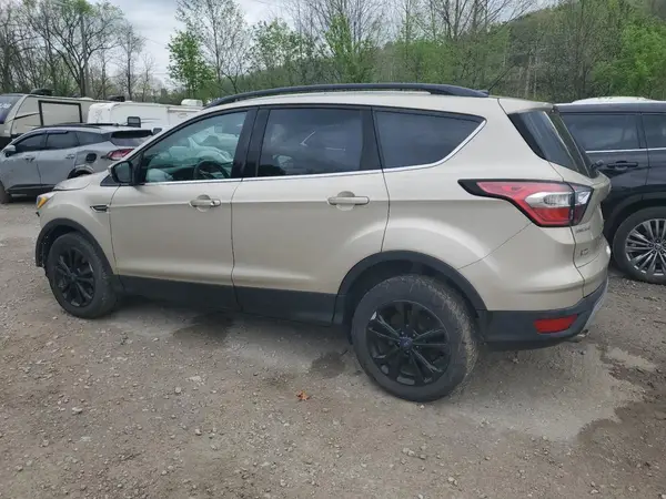 1FMCU0GD2JUA08097 2018 FORD ESCAPE - Image 2