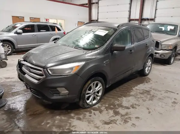 1FMCU0GD2JUA08620 2018 FORD ESCAPE - Image 2