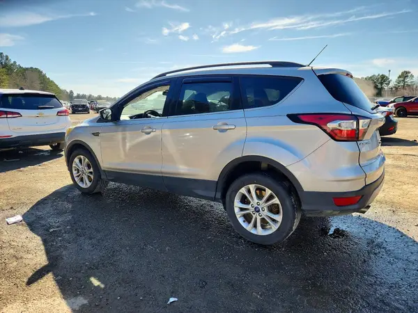 1FMCU0GD2JUA12263 2018 FORD ESCAPE - Image 2
