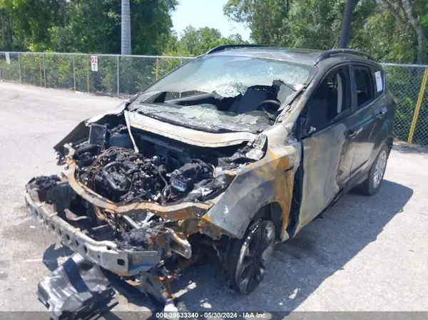 1FMCU0GD2JUA43321 2018 FORD ESCAPE - Image 2