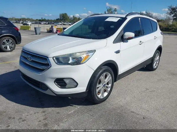 1FMCU0GD2JUA53444 2018 FORD ESCAPE - Image 2