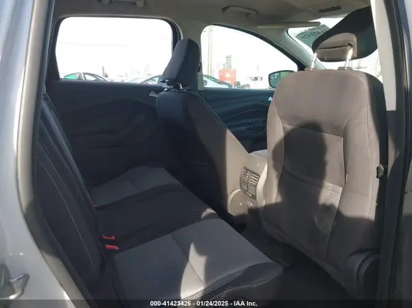 1FMCU0GD2JUA58207 2018 FORD ESCAPE - Image 8