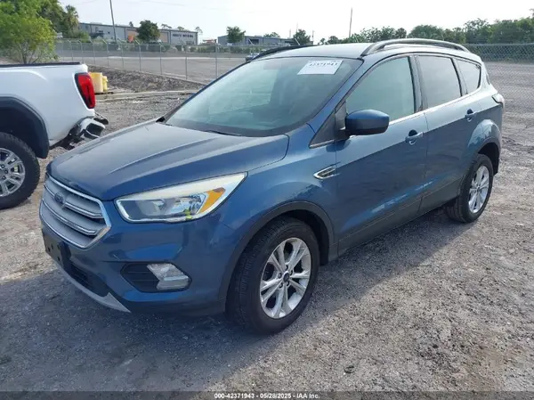 1FMCU0GD2JUA74102 2018 FORD ESCAPE - Image 2