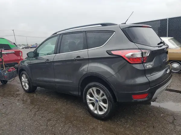 1FMCU0GD2JUA75282 2018 FORD ESCAPE - Image 2