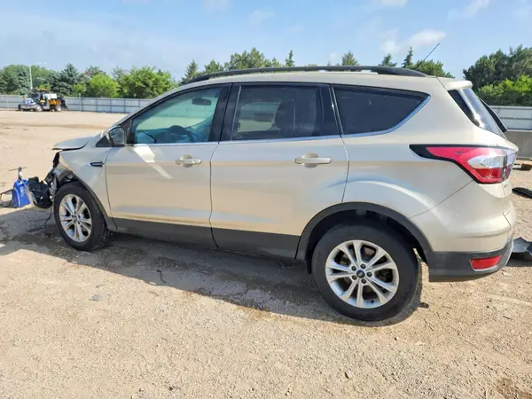 1FMCU0GD2JUA80353 2018 FORD ESCAPE - Image 2