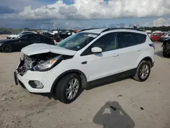 1FMCU0GD2JUA83883 2018 FORD ESCAPE
