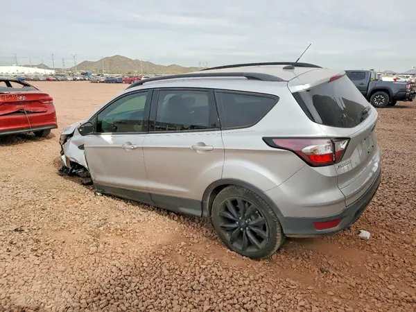 1FMCU0GD2JUA86170 2018 FORD ESCAPE - Image 2