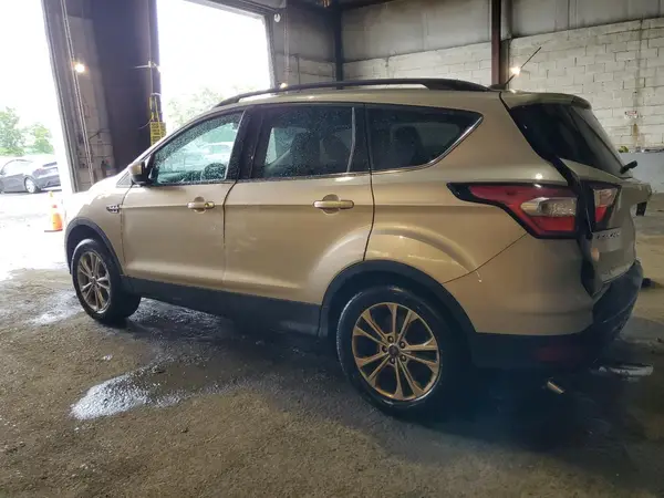 1FMCU0GD2JUB22701 2018 FORD ESCAPE - Image 2