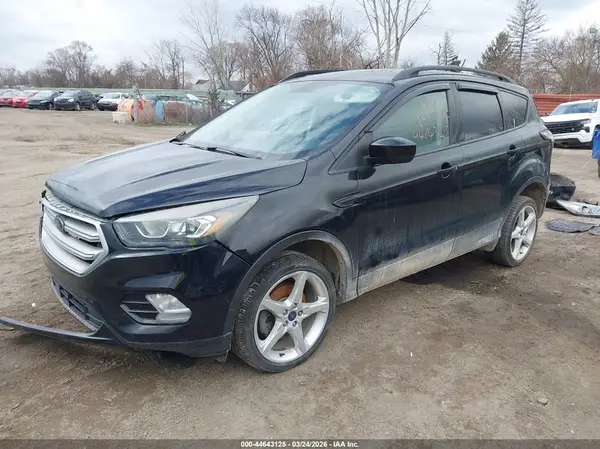 1FMCU0GD2JUB32774 2018 FORD ESCAPE - Image 2