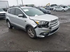 1FMCU0GD2JUB35822 2018 FORD ESCAPE