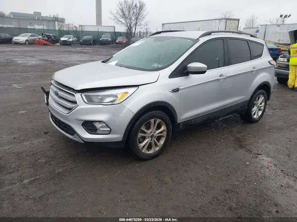 1FMCU0GD2JUB35822 2018 FORD ESCAPE - Image 2