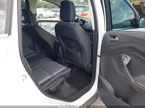 1FMCU0GD2JUB47551 2018 FORD ESCAPE - Image 8