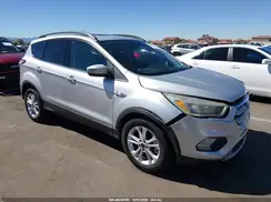 1FMCU0GD2JUB76001 2018 FORD ESCAPE