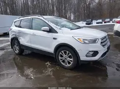 1FMCU0GD2JUB84955 2018 FORD ESCAPE