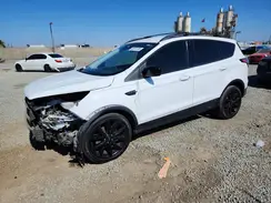 1FMCU0GD2JUC06789 2018 FORD ESCAPE