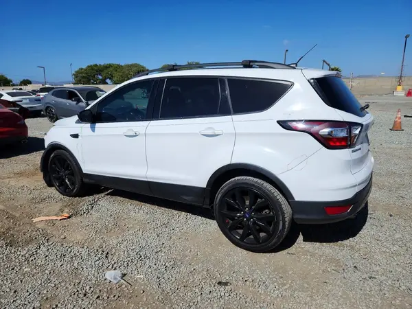 1FMCU0GD2JUC06789 2018 FORD ESCAPE - Image 2