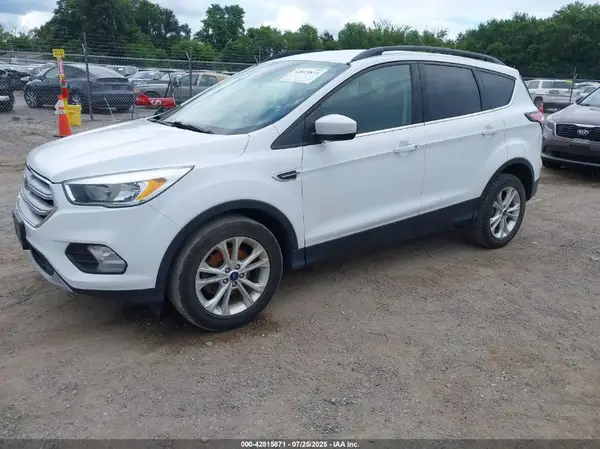 1FMCU0GD2JUC11734 2018 FORD ESCAPE - Image 2